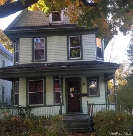 23 Dean Pl, Poughkeepsie, NY 12601 photo 1