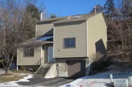 24 Laurel Ct #24, Fishkill, NY 12524 photo 1