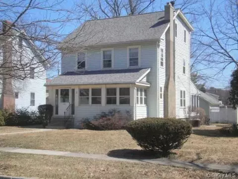 3 Spoor Ave, Poughkeepsie, NY 12603 photo 1
