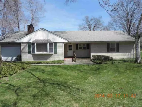 1 Rowley Rd, Poughkeepsie, NY 12601 photo 1