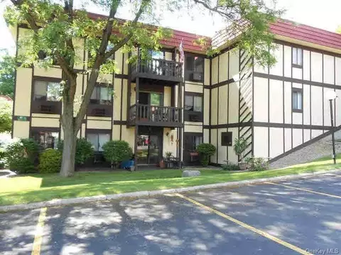 3 Loudon #1, Fishkill, NY 12524 photo 1