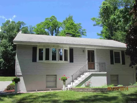111 Cooper Rd, Wappinger, NY 12524 photo 1