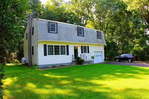 104 Read Rd, Red Hook, NY 12571 photo 1