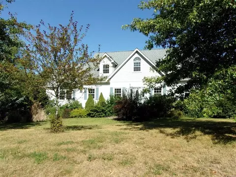 21 Equestrian Dr, Wallkill, NY 12589 photo 1