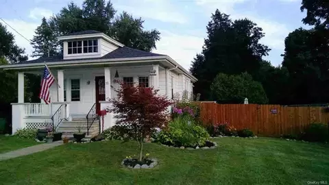 32 Overocker, Poughkeepsie, NY 12603 photo 1