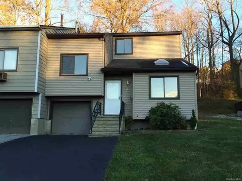 30 Spruce Ct #30, Fishkill, NY 12524 photo 1