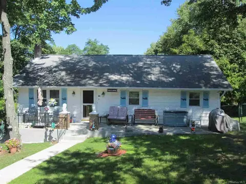 23 Marshall Dr, Poughkeepsie, NY 12601 photo 1