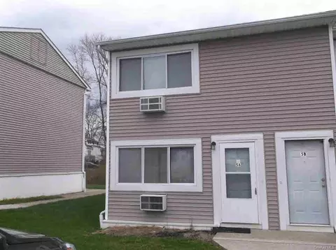 5 Fishkill Glen Dr #A, Fishkill, NY 12524 photo 1