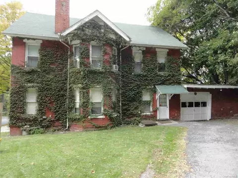 46 Pine St, Poughkeepsie, NY 12601 photo 1