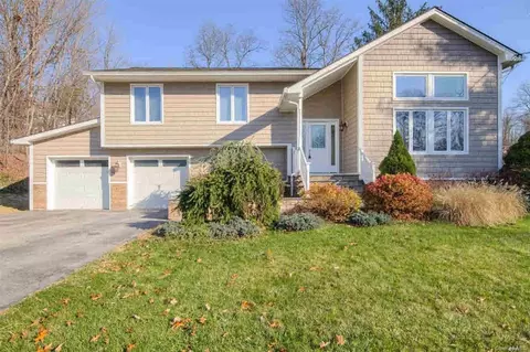123 Bart Dr, La Grange, NY 12603 photo 1