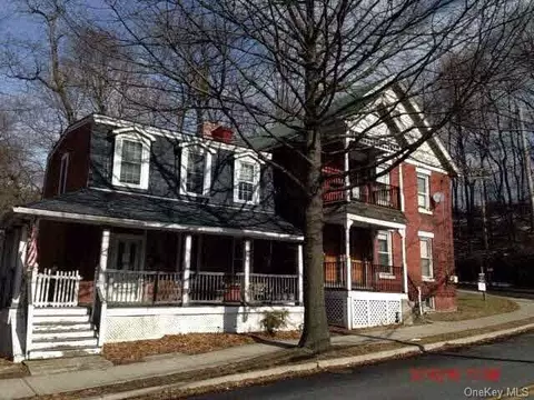 44 Pine St, Poughkeepsie, NY 12601 photo 1