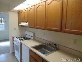 1802 Fox Ln #1802, Poughkeepsie, NY 12603 photo 1