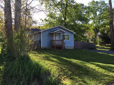92 Sunset, Poughkeepsie, NY 12601 photo 1