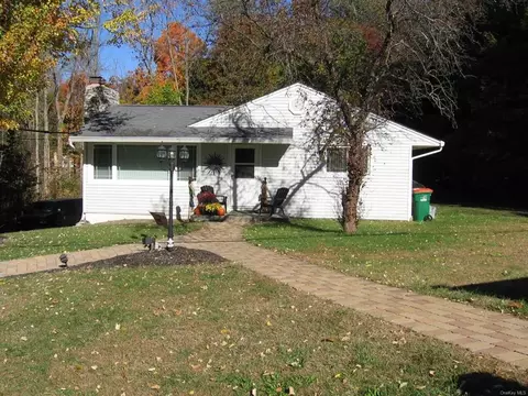52 Cochran Hill Rd, La Grange, NY 12603 photo 1