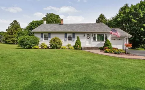 89 Macghee Rd, La Grange, NY 12603 photo 1