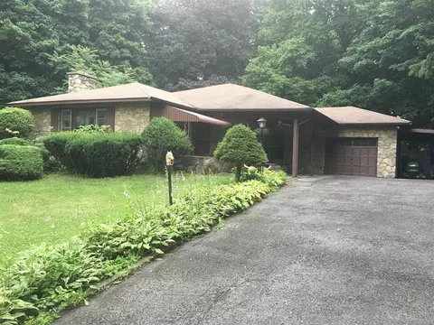 2156 New Hackensack Rd, Poughkeepsie, NY 12603 photo 1