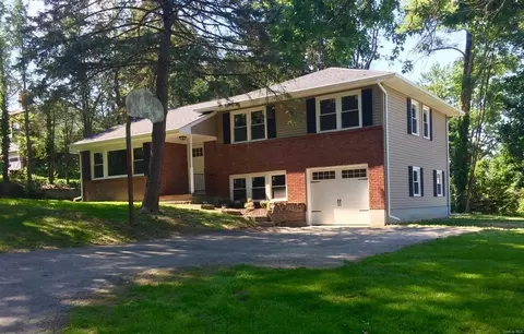 6 Continental Dr, Fishkill, NY 12524 photo 1