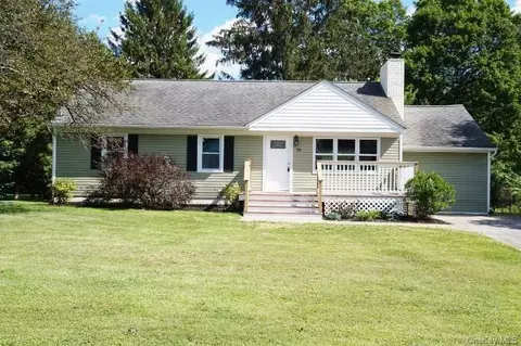 93 Macghee Rd, La Grange, NY 12603 photo 1
