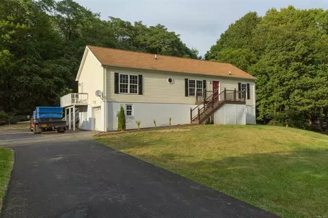 75 Mountainview Rd, Fishkill, NY 12524 photo 1