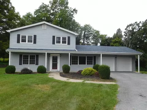 5 Scott Ct, Poughkeepsie, NY 12601 photo 1