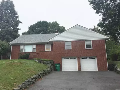 10 Birch St, Fishkill, NY 12524 photo 1