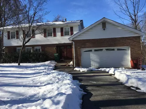 8 Salem Rd, Wappinger, NY 12524 photo 1