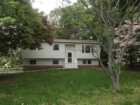 22 Robin, Poughkeepsie, NY 12601 photo 1