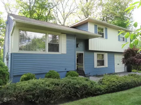 4 Bellmore, Poughkeepsie, NY 12603 photo 1
