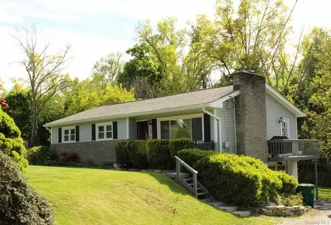 19 Birch St, Fishkill, NY 12524 photo 1