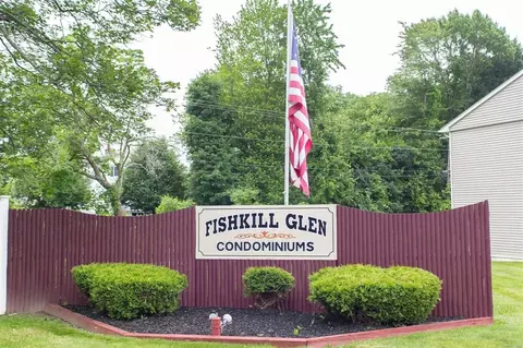 7 Fishkill Glen Dr #D, Fishkill, NY 12524 photo 1