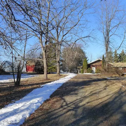 48 E Kerley Cors, Red Hook, NY 12571 photo 1