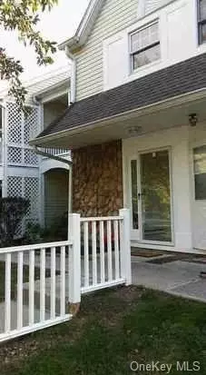 11 Burnham Ct, Fishkill, NY 12524 photo 1