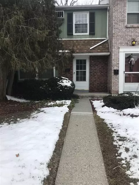 274 Hooker Ave #E-3, Poughkeepsie, NY 12603 photo 1