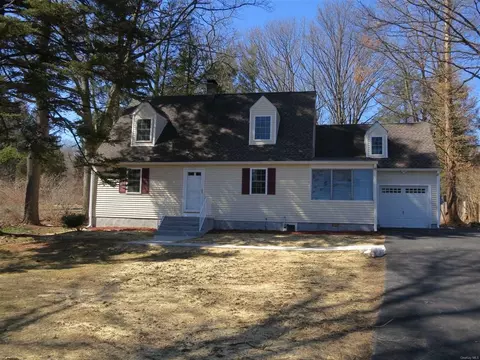 664 Vassar, Poughkeepsie, NY 12603 photo 1