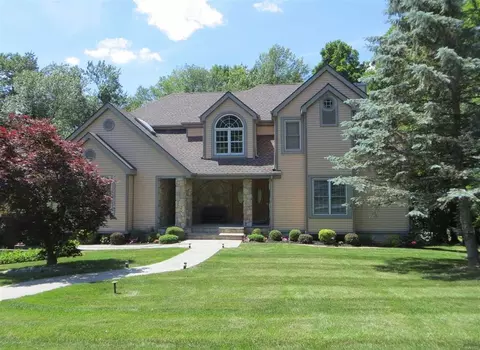 22 Coachlight Dr, Poughkeepsie, NY 12603 photo 1