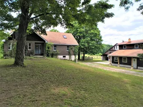 291 Fallkill Rd, Hyde Park, NY 12538 photo 1