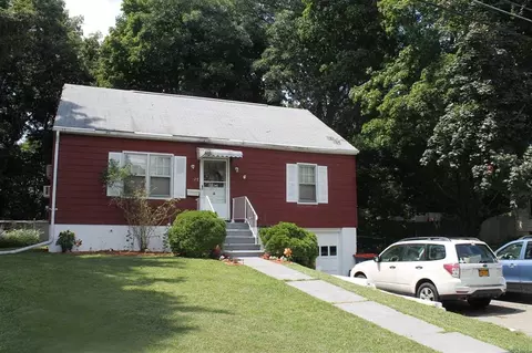 27 Seitz Ter, Poughkeepsie, NY 12603 photo 1