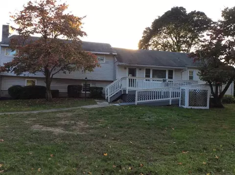 2 Driscoll Rd, Fishkill, NY 12524 photo 1