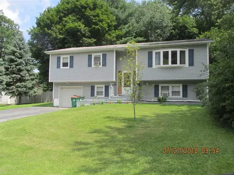 17 Hankin Loop, Poughkeepsie, NY 12601 photo 1