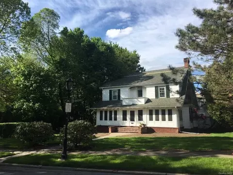 1 Yates Blvd, Poughkeepsie, NY 12601 photo 1