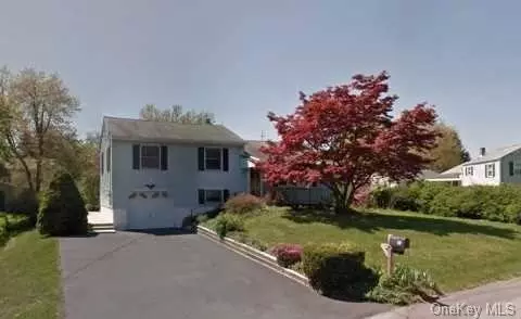 13 Hampton Rd, Poughkeepsie, NY 12603 photo 1