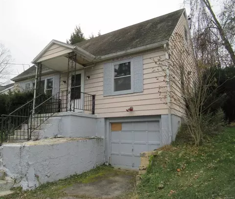 178 Bower Rd, Poughkeepsie, NY 12603 photo 1