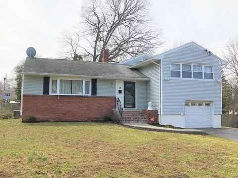 14 Miller Rd, Poughkeepsie, NY 12603 photo 1