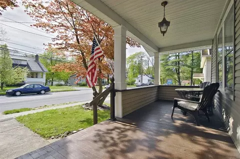 14 Park Ave, Poughkeepsie, NY 12603 photo 1
