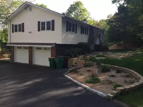 97 Lyndon Rd, Fishkill, NY 12524 photo 1