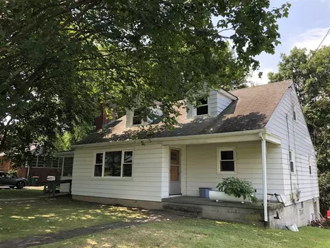 39 Catskill Ave, Poughkeepsie, NY 12603 photo 1