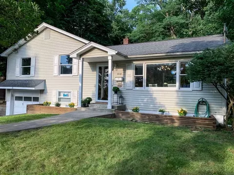 20 Priscilla Ln, Poughkeepsie, NY 12603 photo 1