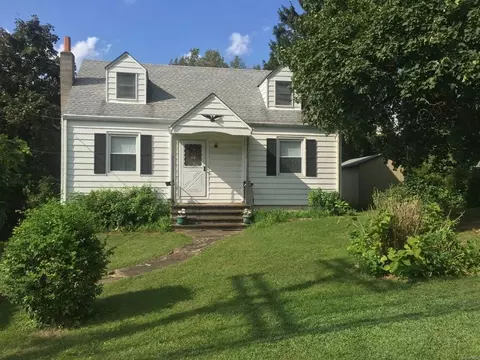 13 Spackenkill Rd, Poughkeepsie, NY 12603 photo 1