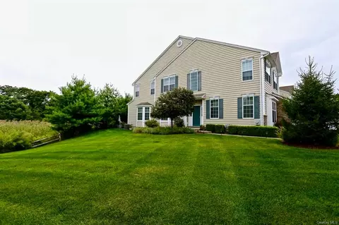 1101 Cold Spring Rd, Fishkill, NY 12524 photo 1