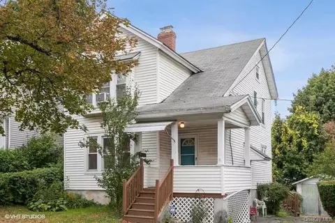 6 Mack Rd, Poughkeepsie, NY 12603 photo 1